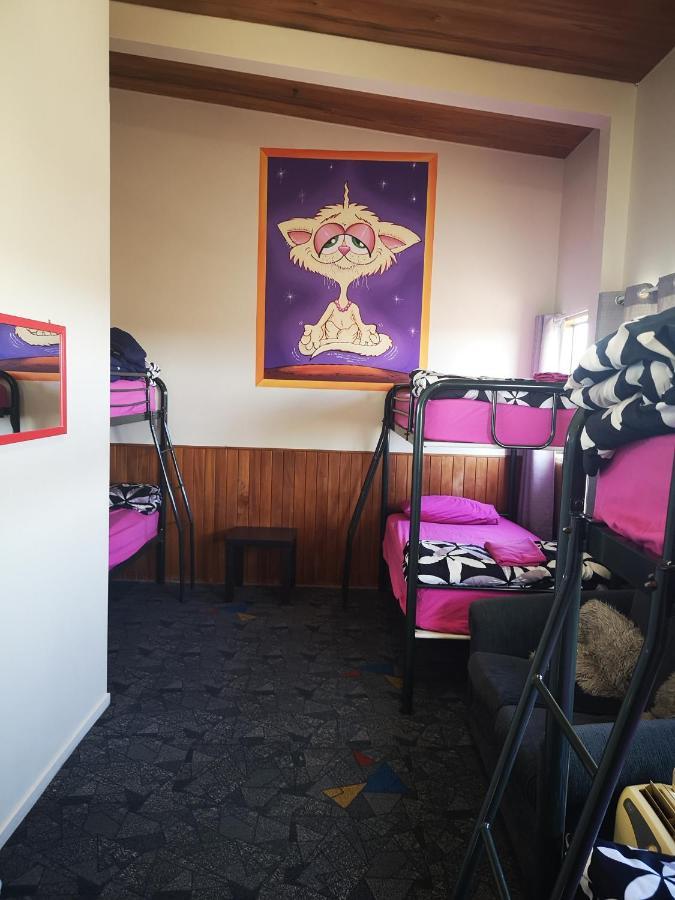 Mountain Jade Backpackers,Private Rooms & Studios Hokitika Exterior photo
